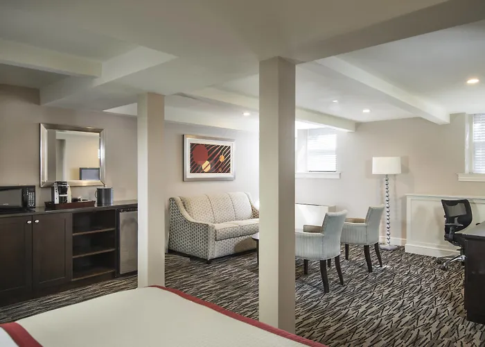 Fairfield Inn & Suites By Marriott Keene Downtown